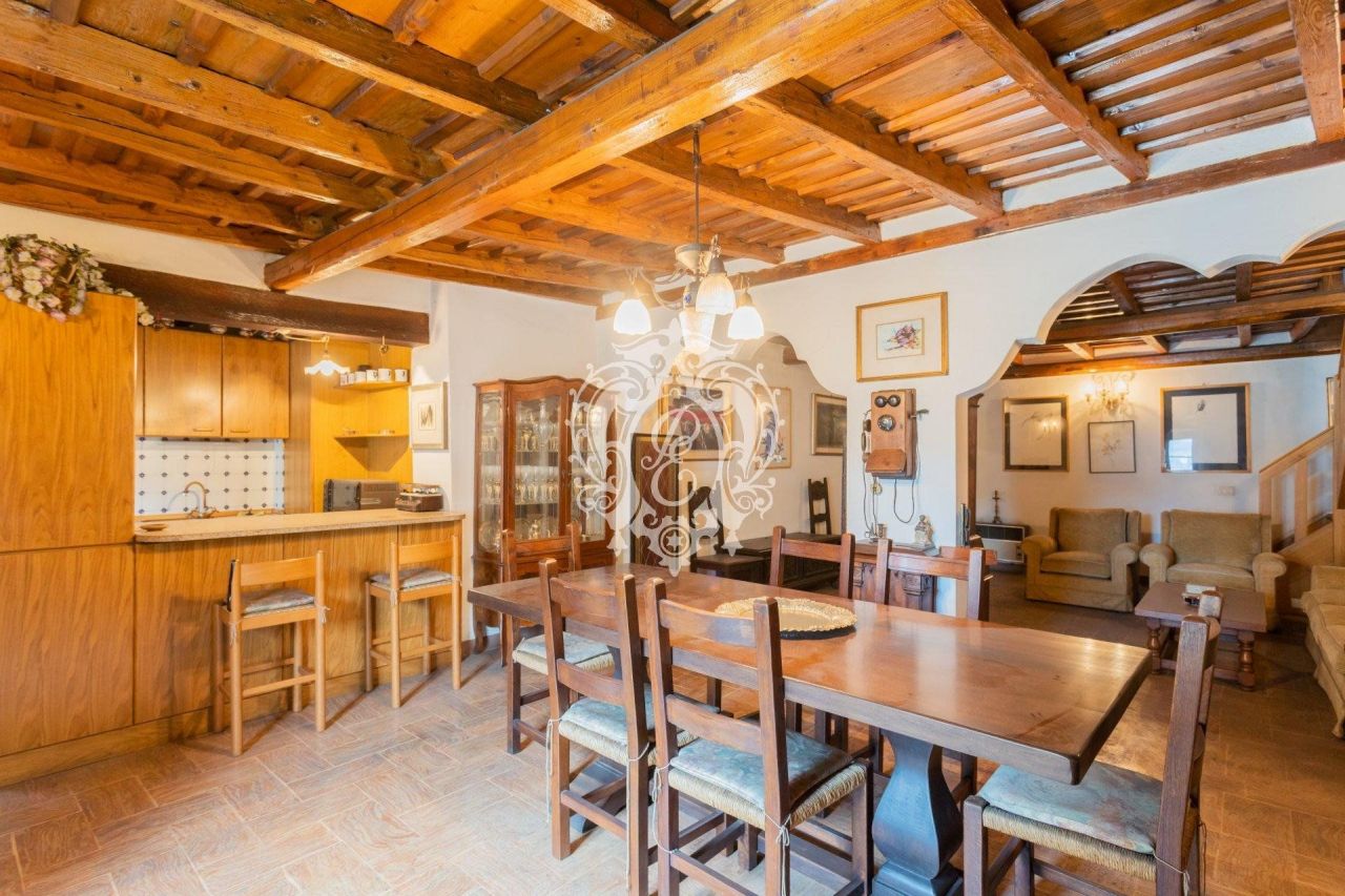 Квартира в Комо, Италия, 150 м2 фото 4