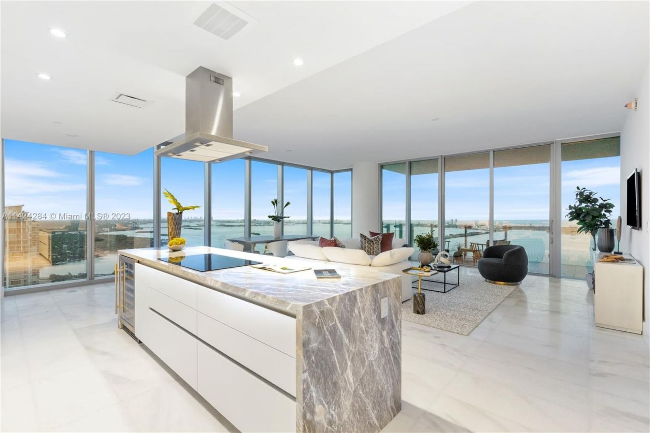 Квартира в Майами, США, 220 м2 фото 2