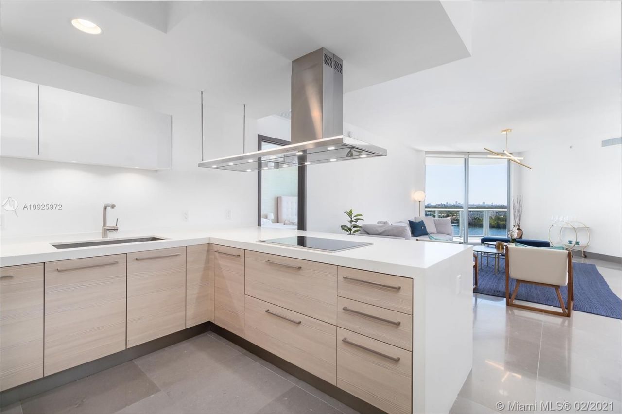 Квартира в Майами, США, 180 м2 фото 5