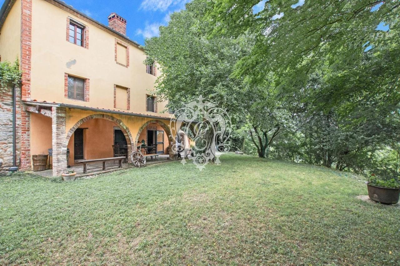 Дом в Сиене, Италия, 340 м2 фото 3
