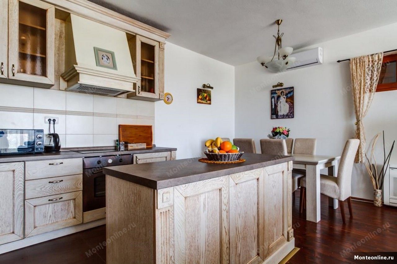 Вилла в Тивате, Черногория, 210 м2 фото 5