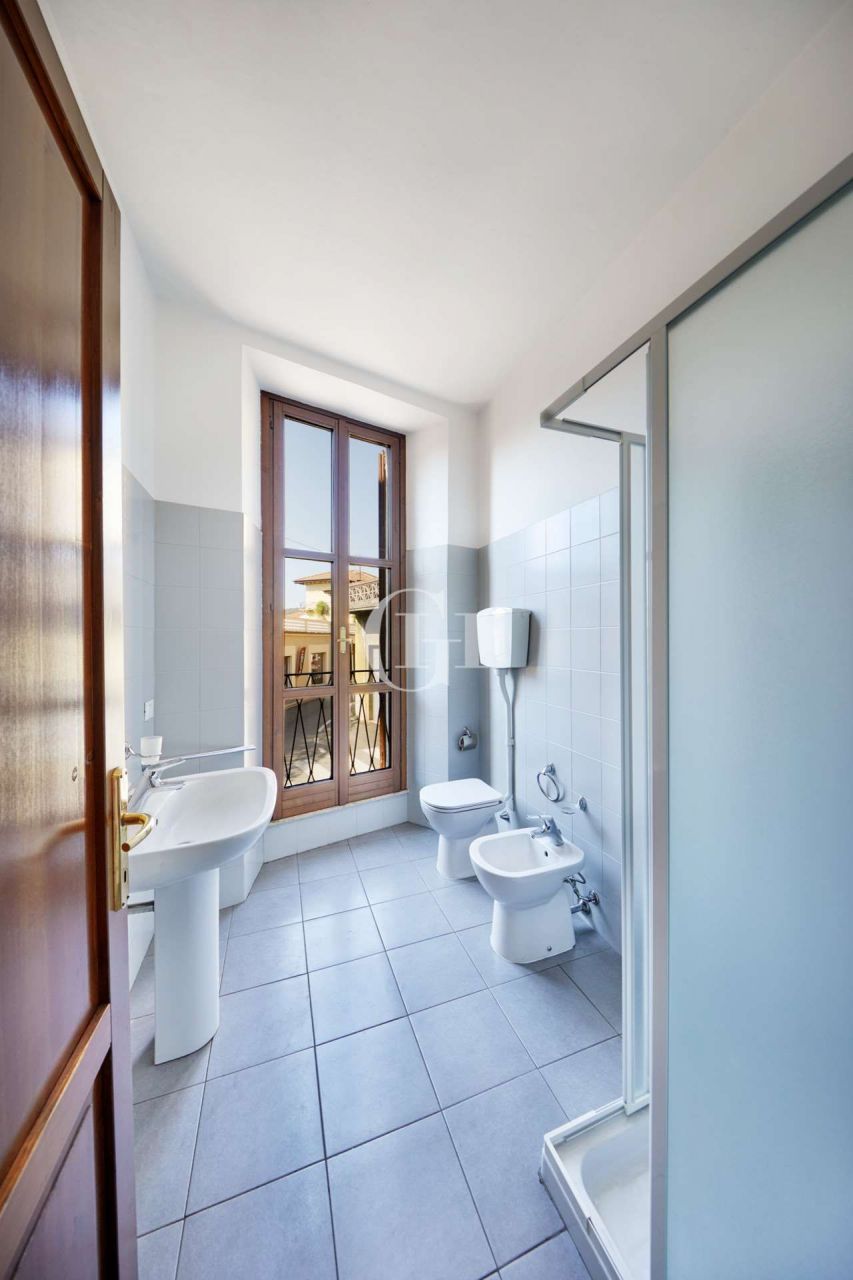 Апартаменты у озера Гарда, Италия, 70 м2 фото 4