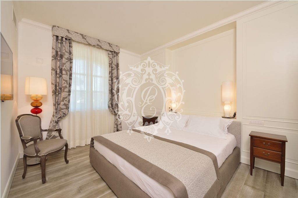 Вилла в Форте деи Марми, Италия, 570 м2 фото 5