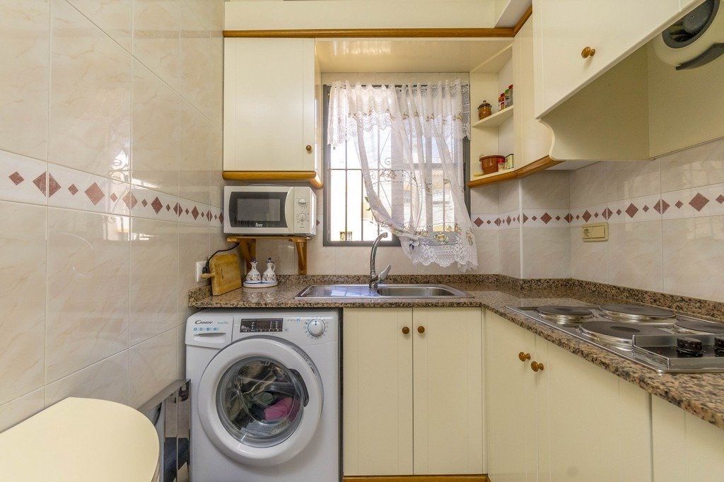 Апартаменты в Пунта Приме, Испания, 50 м2 фото 2