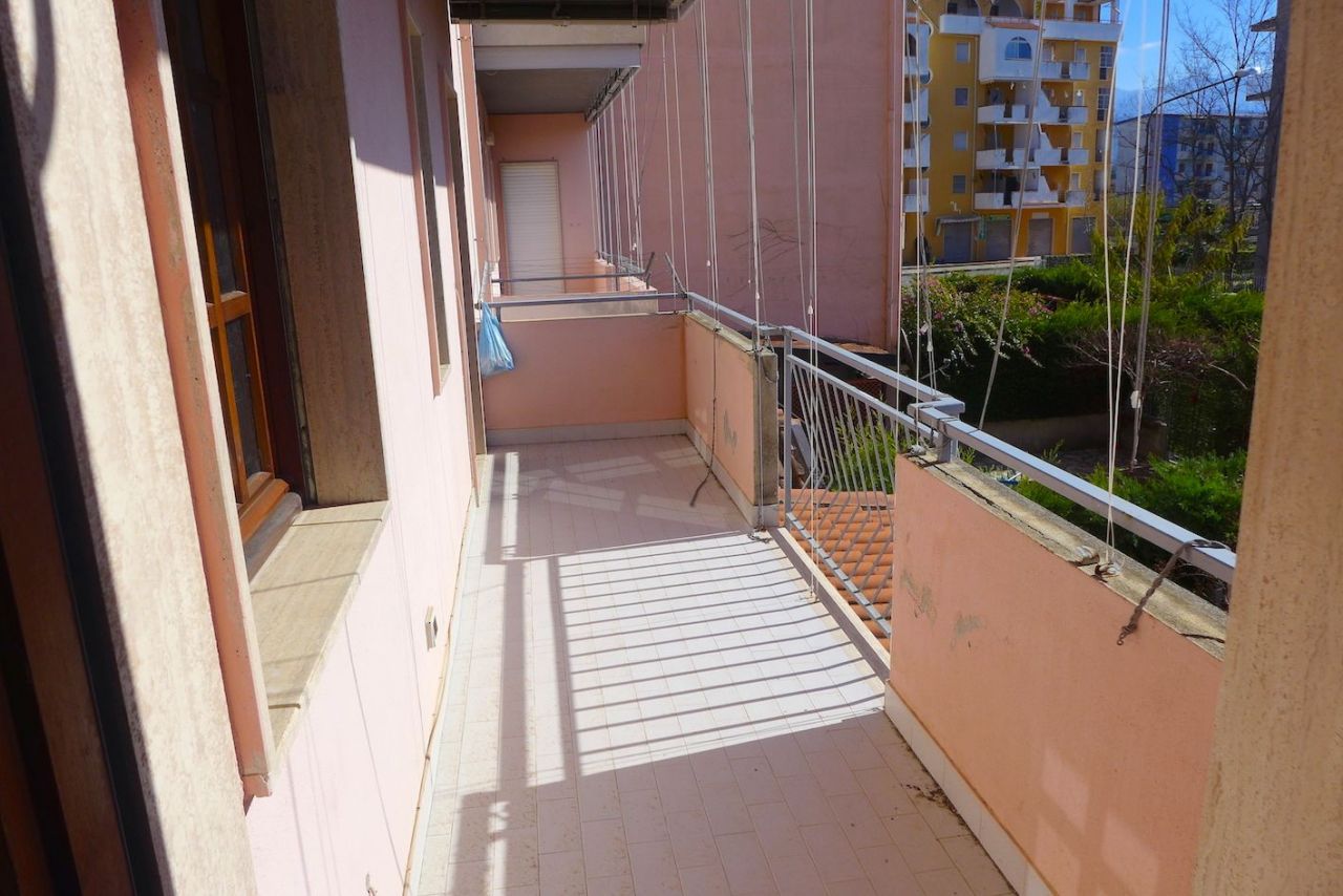 Апартаменты в Скалее, Италия, 54 м2 фото 3
