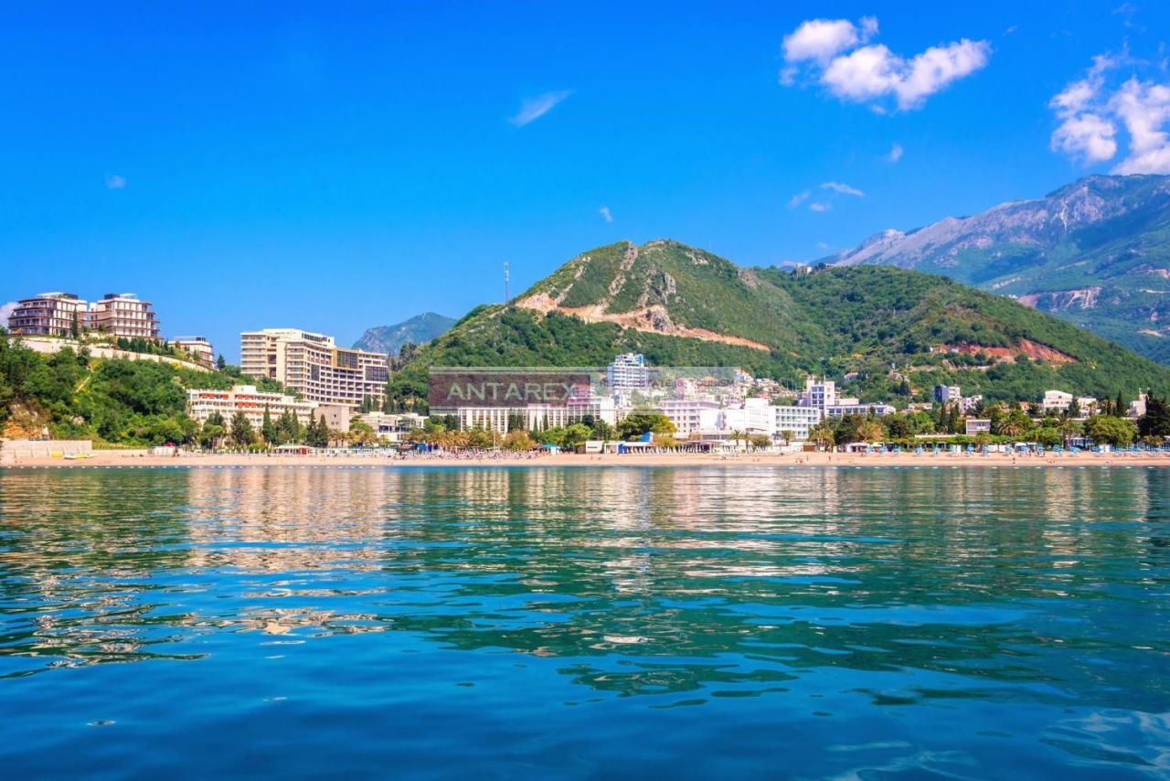 Апартаменты в Будве, Черногория, 44 м2 фото 3
