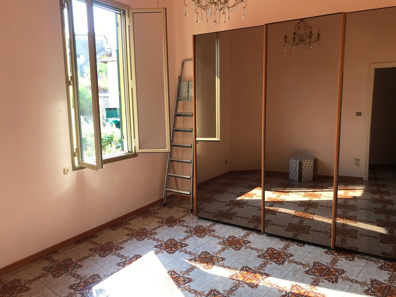 Квартира в Сан-Ремо, Италия, 90 м2 фото 2