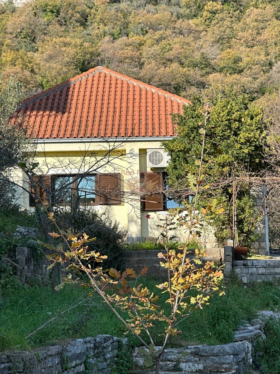 Дом в Херцег-Нови, Черногория, 120 м2 фото 2