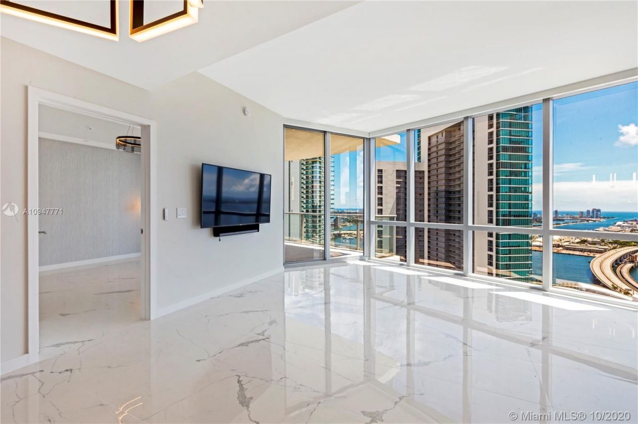 Апартаменты в Майами, США, 150 м2 фото 2