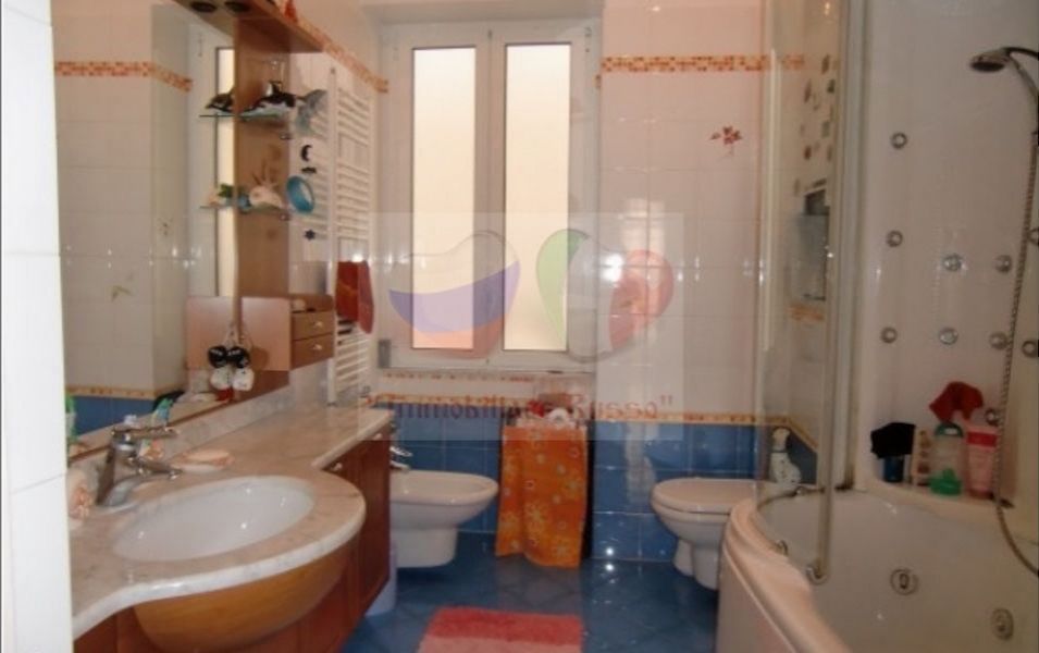 Дом в Сан-Ремо, Италия, 240 м2 фото 3