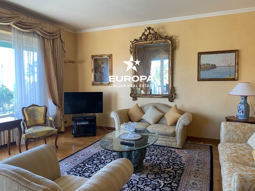 Квартира в Сан-Ремо, Италия, 170 м2 фото 2