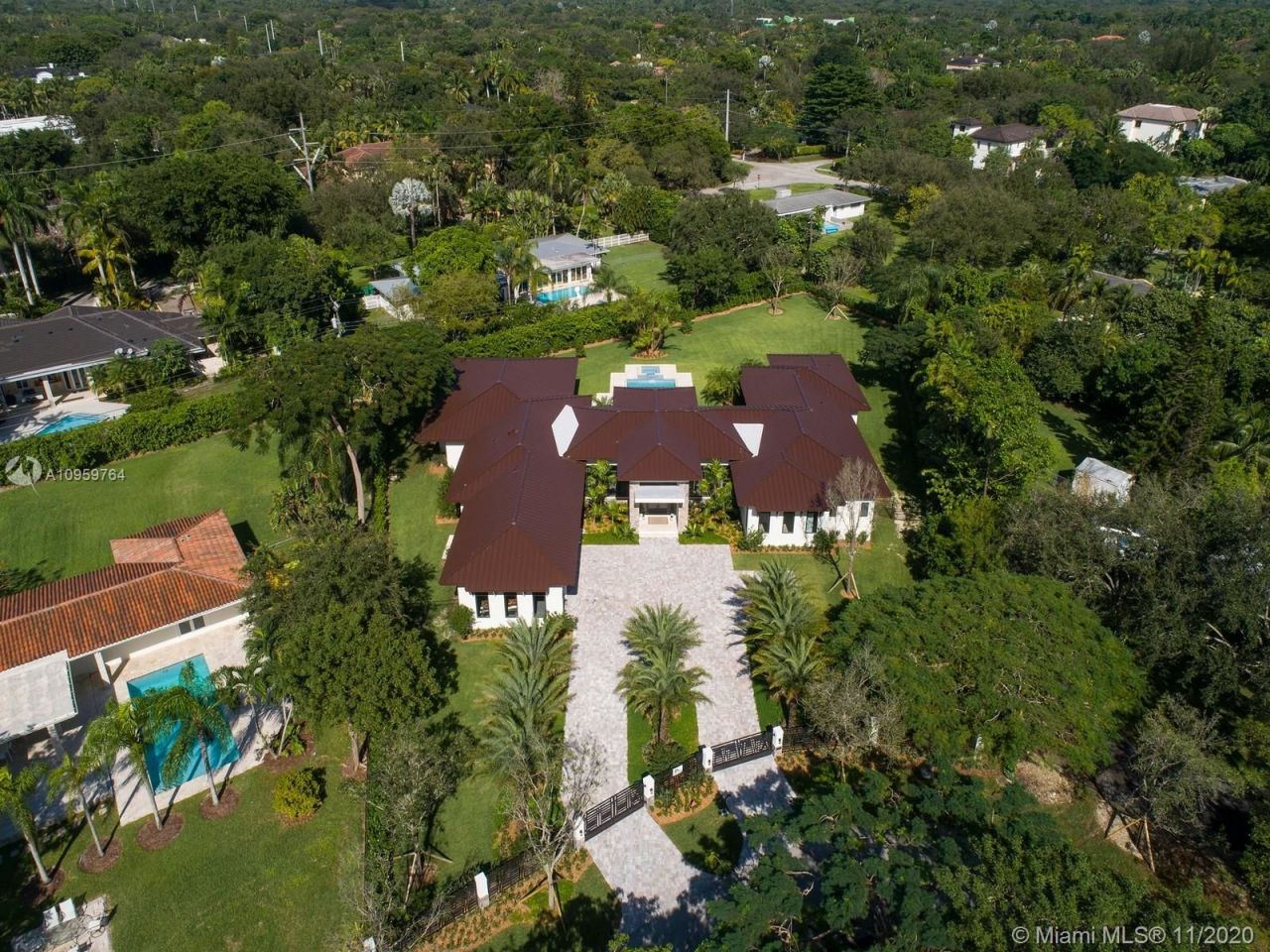 Особняк в Майами, США, 600 м2 фото 3