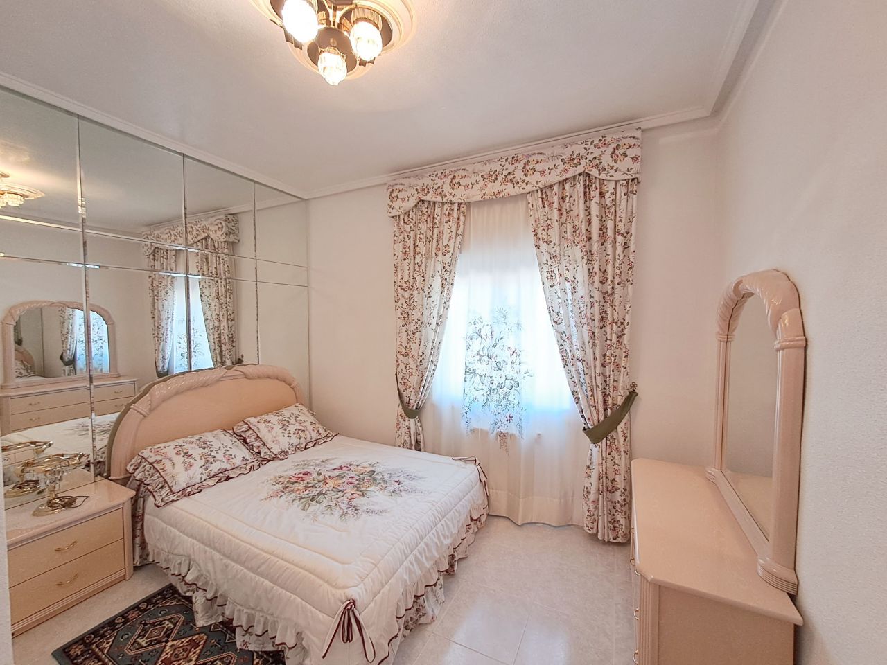 Вилла в Сьюдад-Кесада, Испания, 200 м2 фото 3