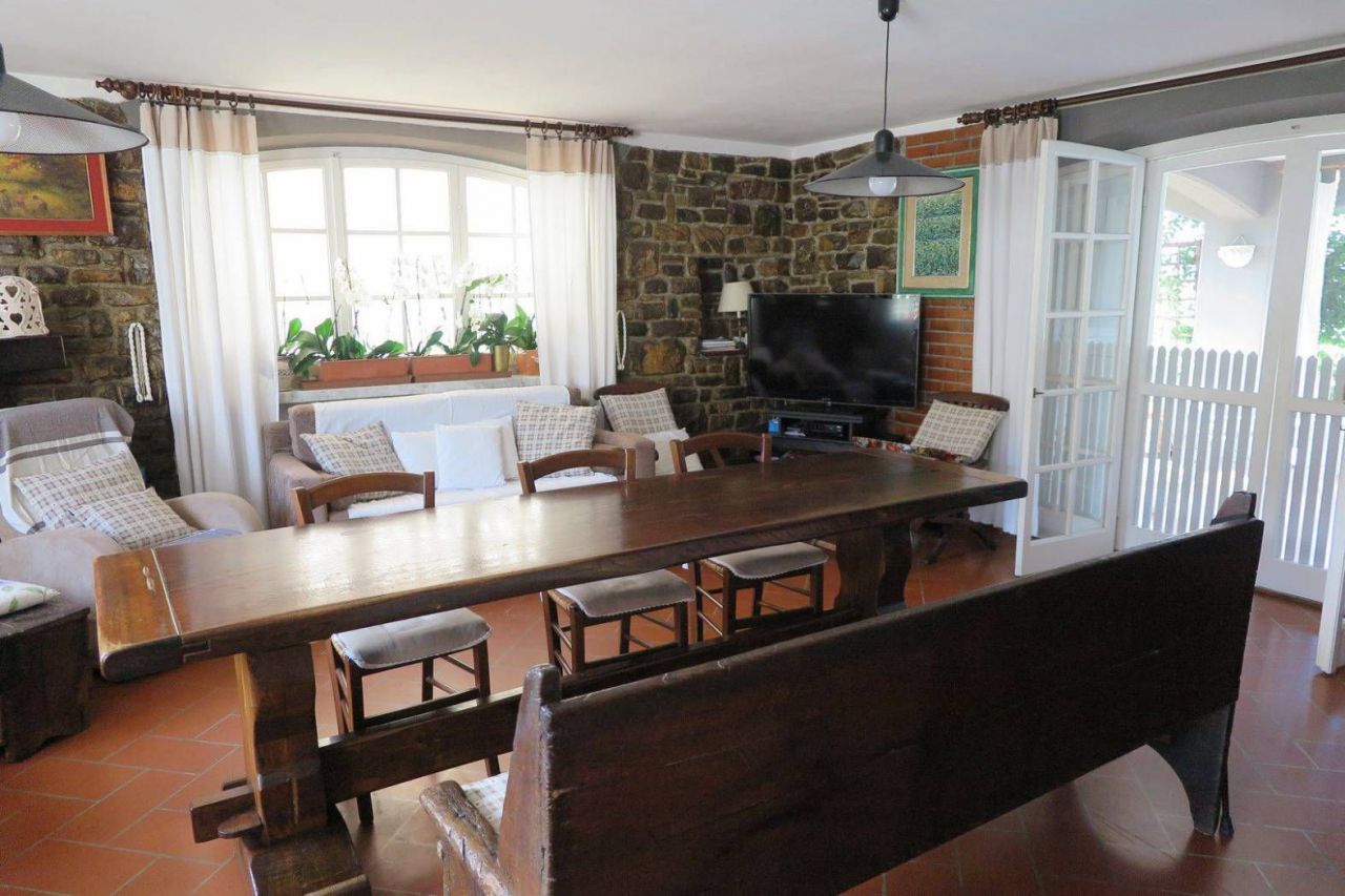 Вилла в Кастельнуово-Магре, Италия, 500 м2 фото 4