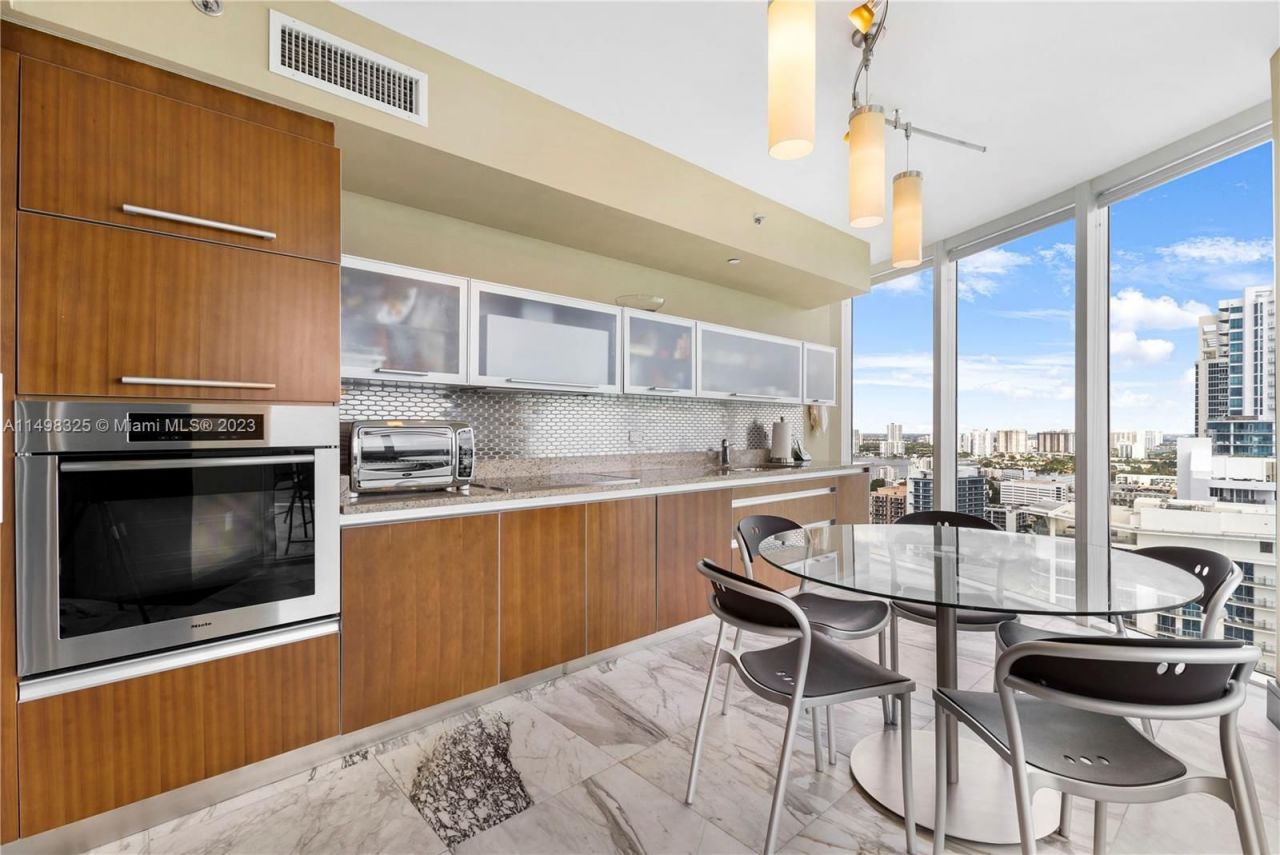 Квартира в Майами, США, 250 м2 фото 5