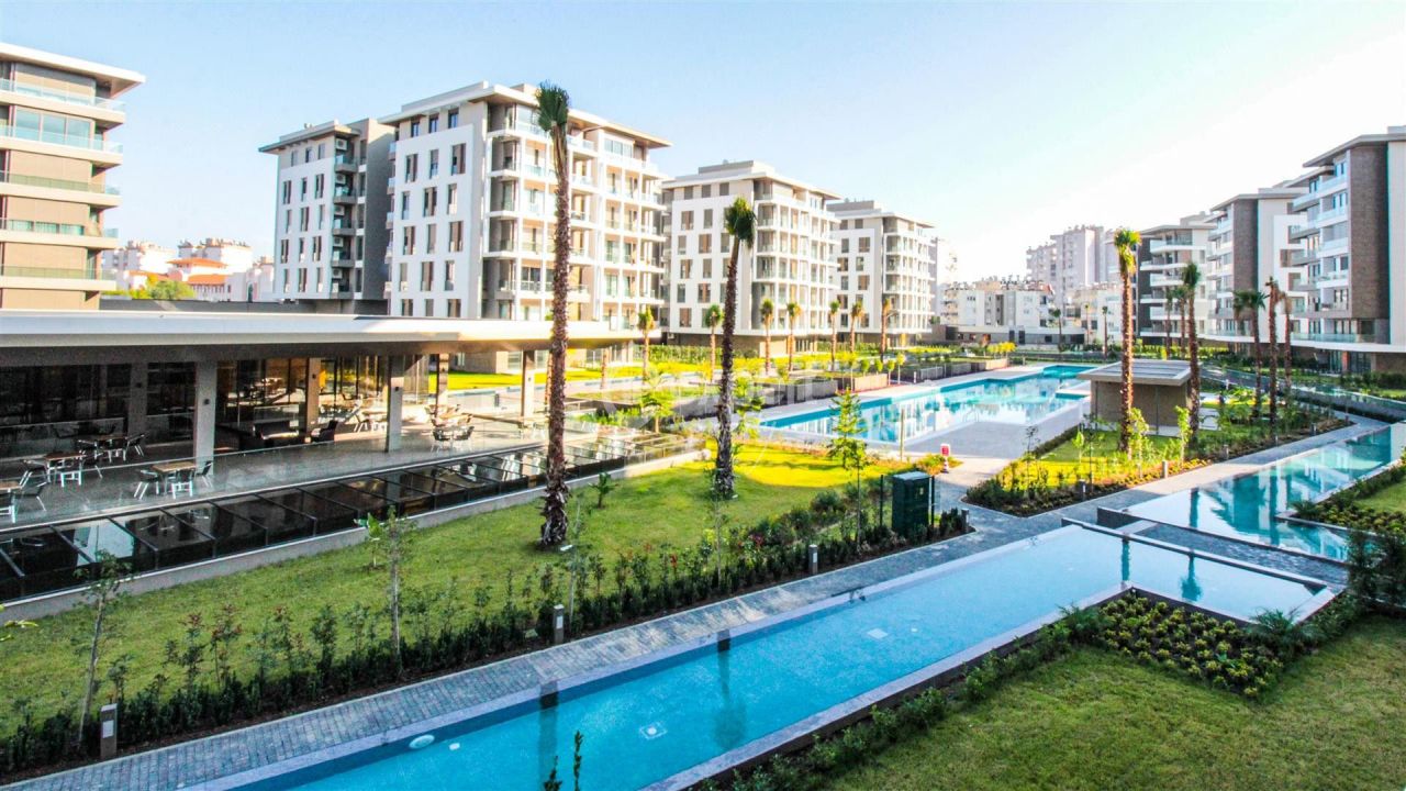 Квартира в Анталии, Турция, 210 м2 фото 2