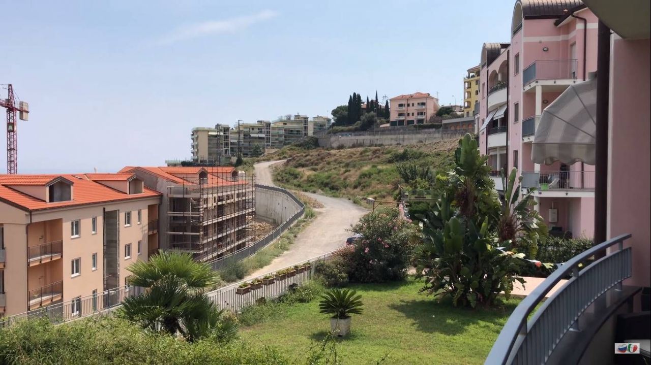 Квартира в Сан-Ремо, Италия, 50 м2 фото 5