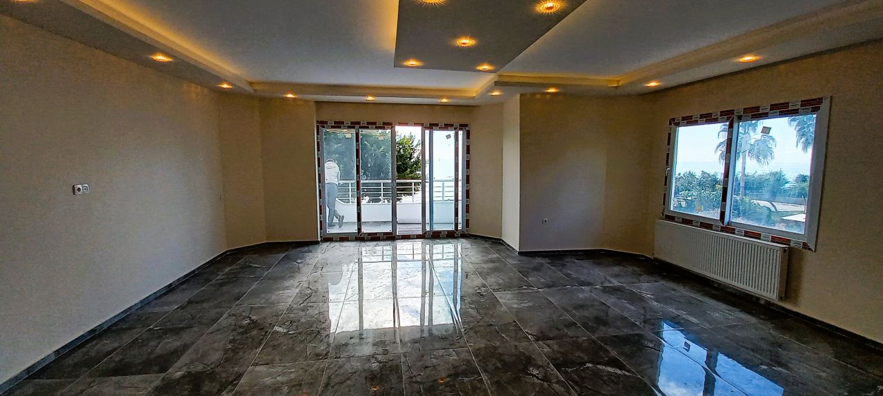 Квартира в Мерсине, Турция, 240 м2 фото 3