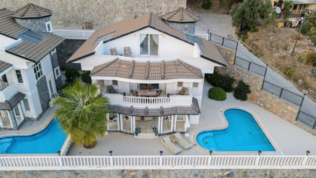 Вилла в Алании, Турция, 350 м2 фото 2