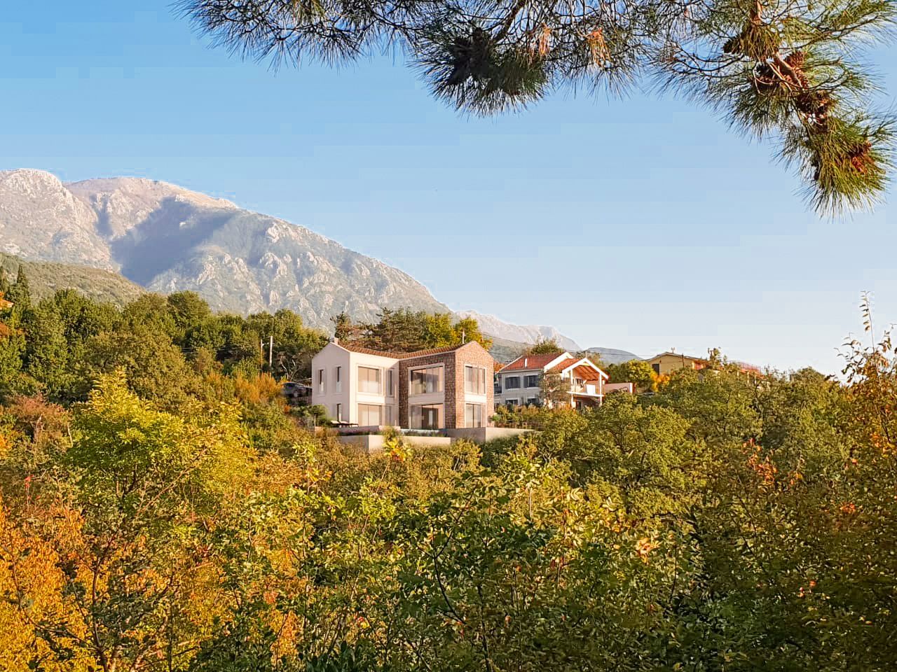 Вилла в Тивате, Черногория, 220 м2 фото 2