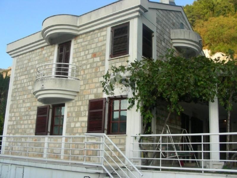 Коттедж в Будве, Черногория, 200 м2 фото 2