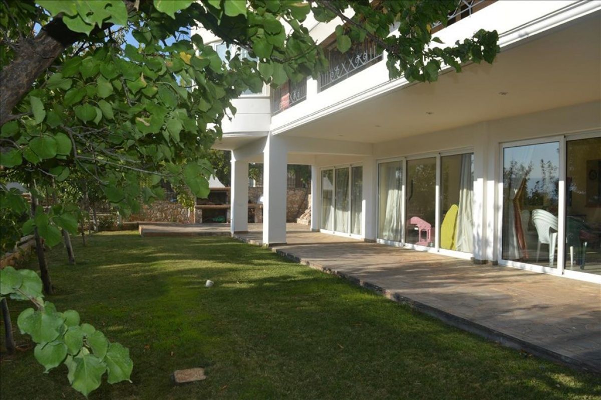 Дом в Афинах, Греция, 550 м2 фото 2