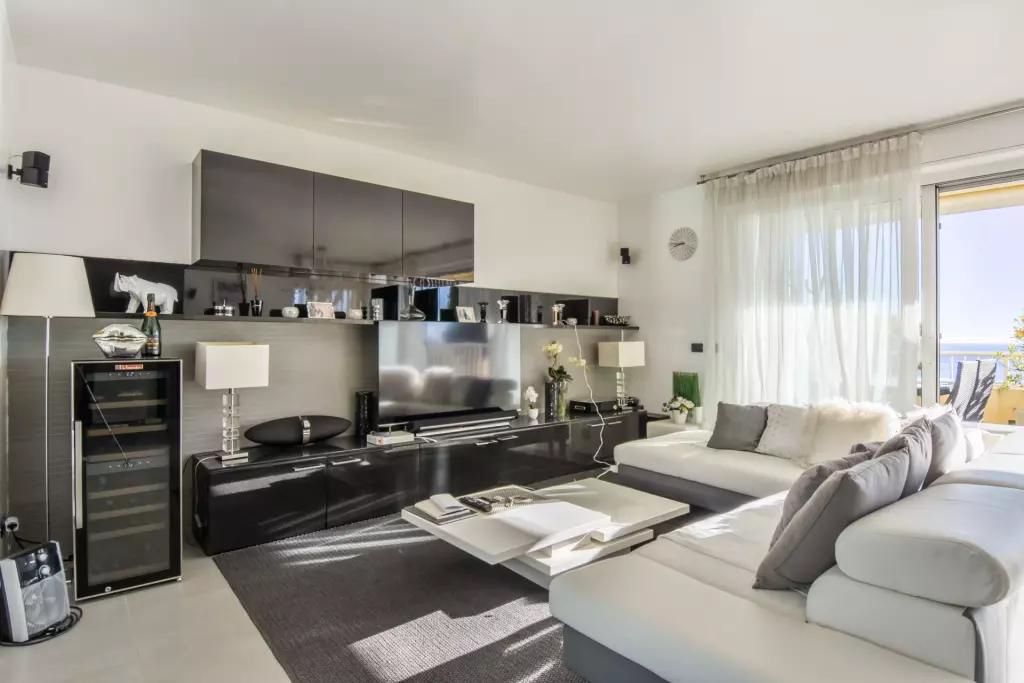 Апартаменты в Рокбрюн-Кап-Мартен, Франция, 92 м2 фото 2