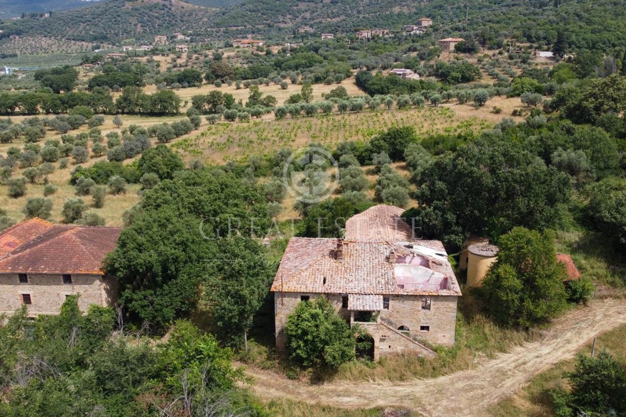 Дом в Пассиньяно-суль-Тразимено, Италия, 1 216.6 м2 фото 4