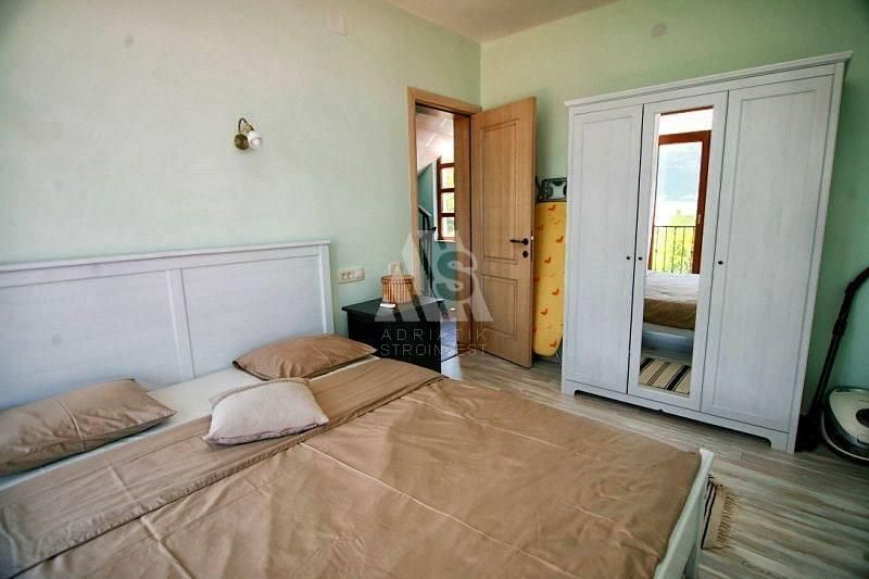 Коттедж в Бигово, Черногория, 180 м2 фото 3