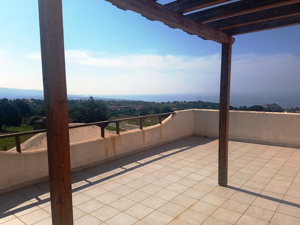 Вилла в Скалее, Италия, 110 м2 фото 2