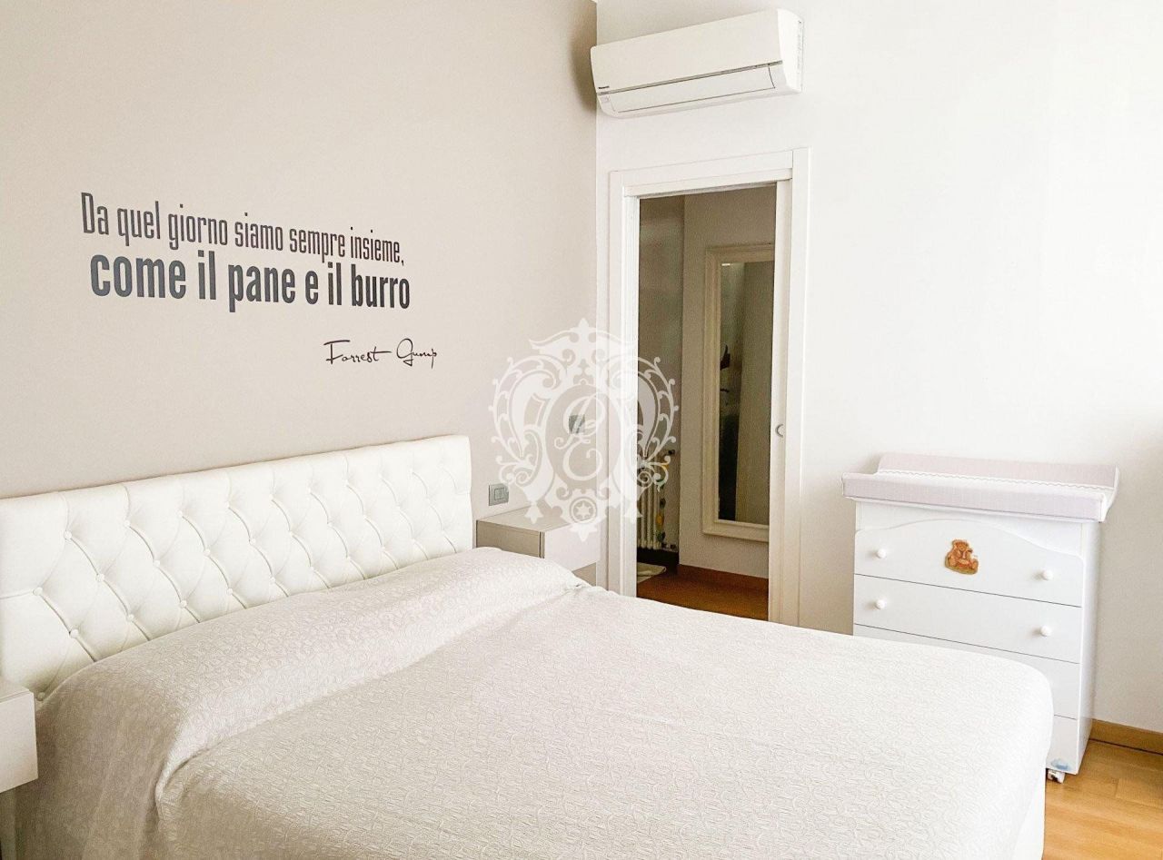 Квартира в Комо, Италия, 90 м2 фото 3
