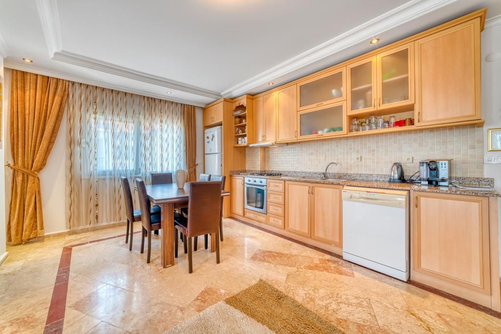 Квартира в Алании, Турция, 250 м2 фото 2