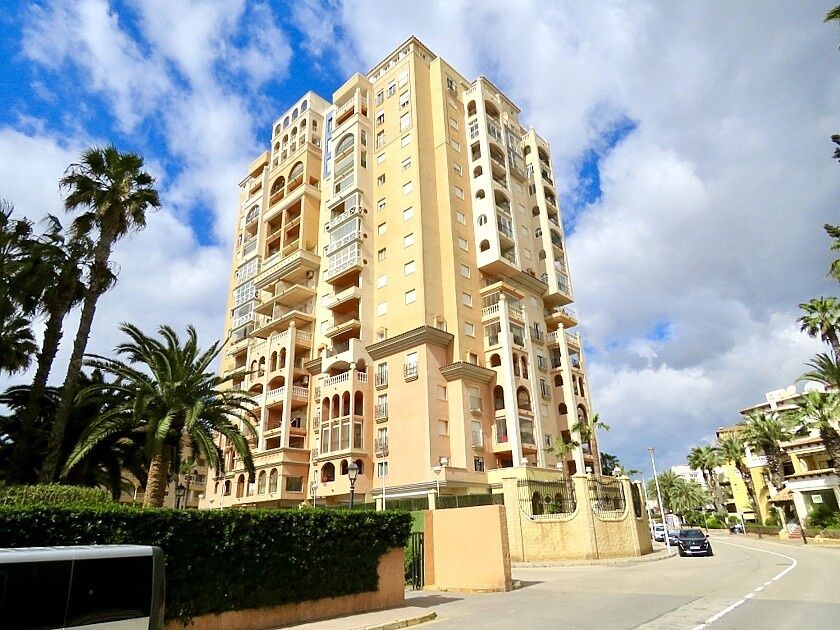 Апартаменты в Торревьехе, Испания, 76 м2 фото 2