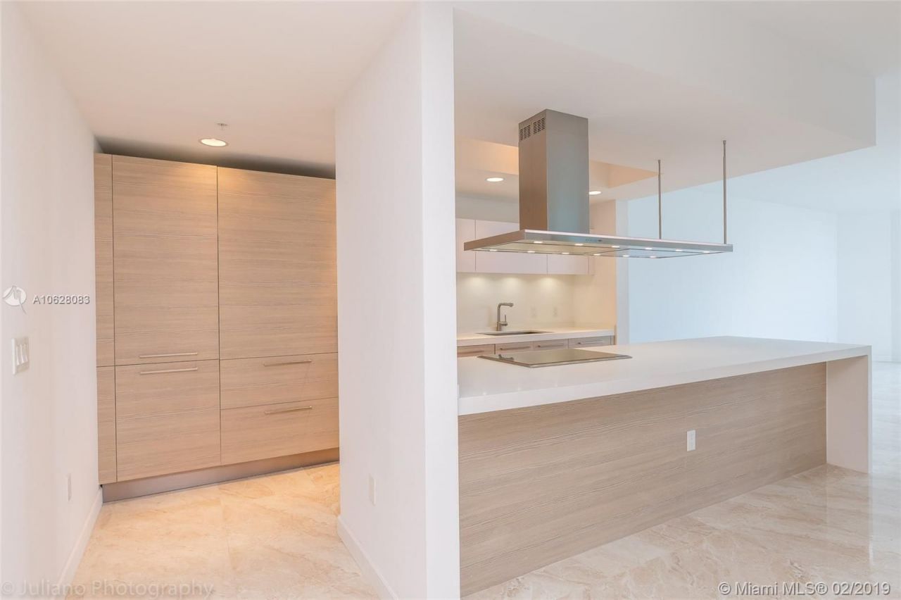 Квартира в Майами, США, 210 м2 фото 3
