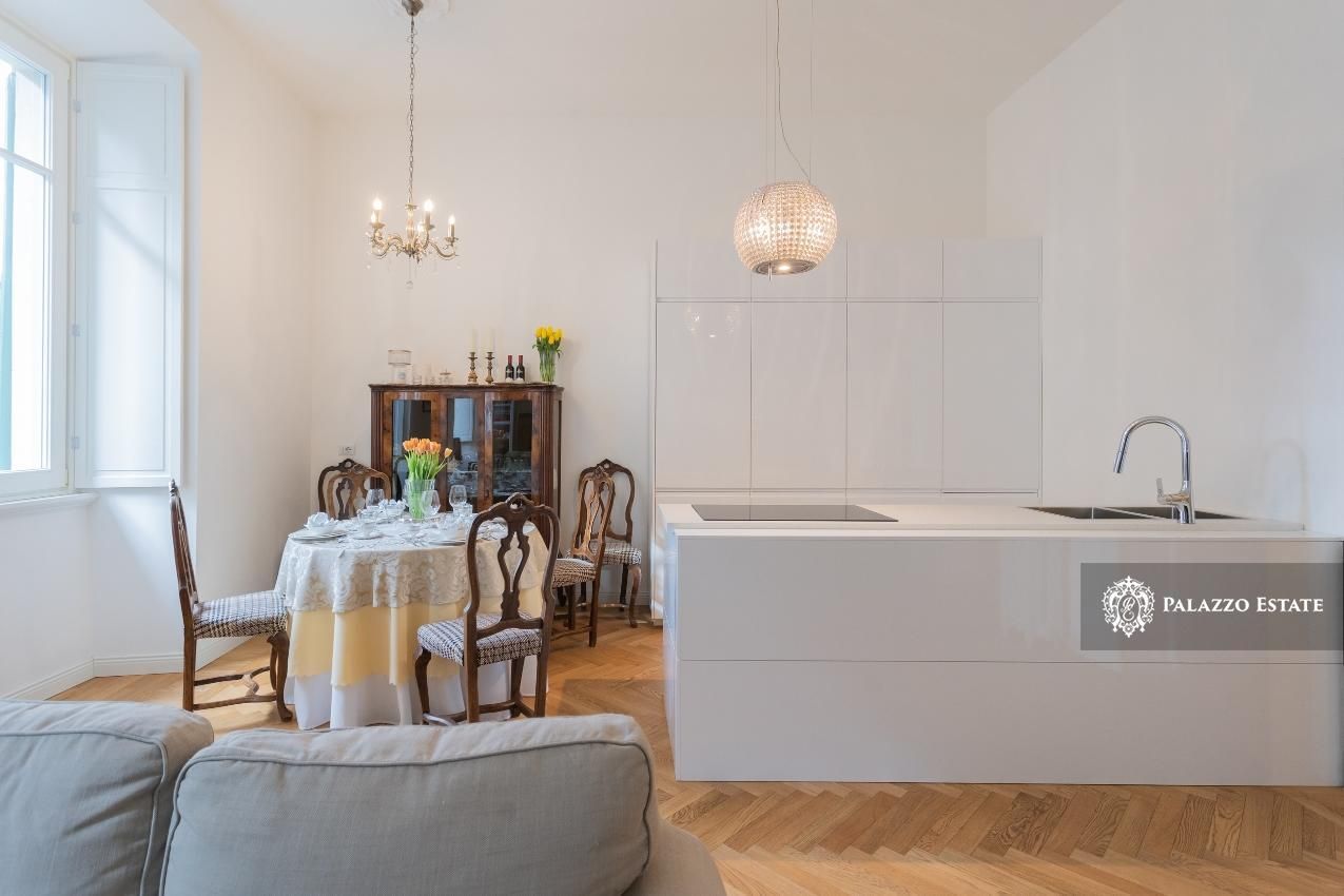 Апартаменты у озера Комо, Италия, 168 м2 фото 3