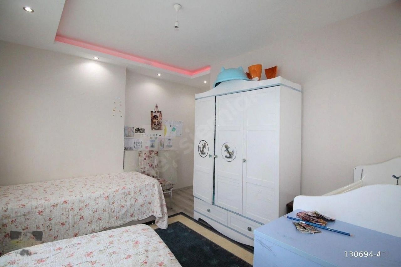 Квартира в Мерсине, Турция, 180 м2 фото 4