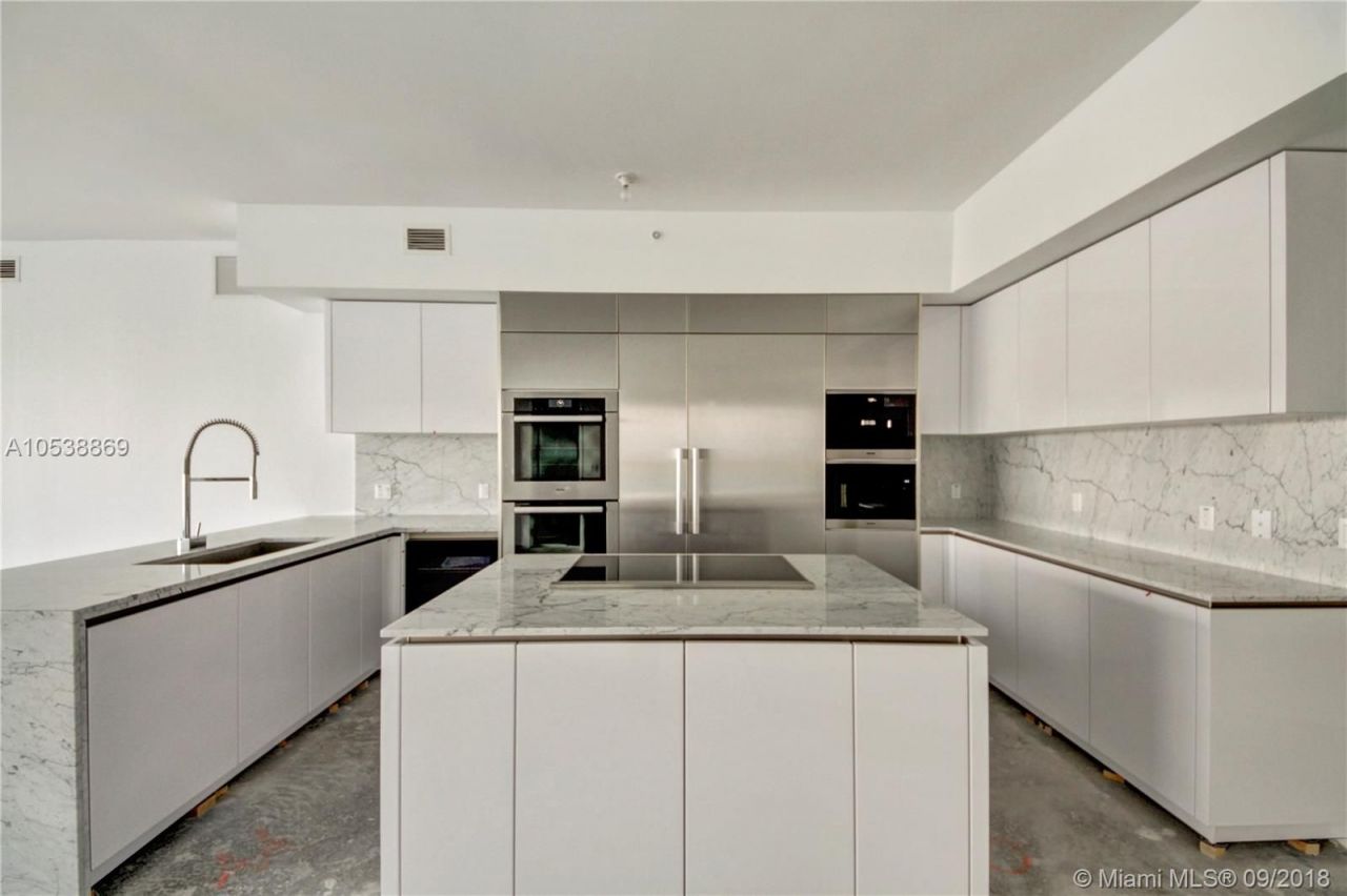Апартаменты в Майами, США, 450 м2 фото 2