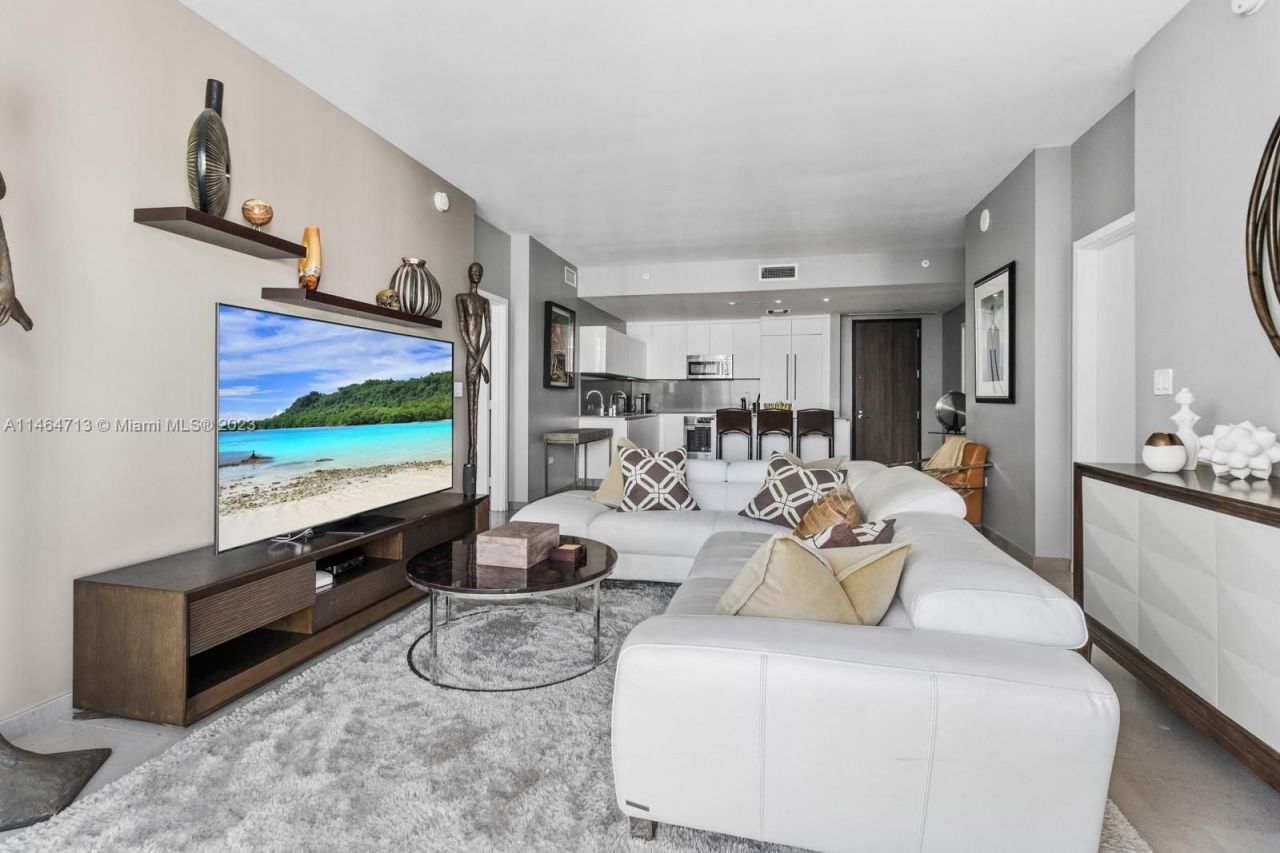 Квартира в Майами, США, 110 м2 фото 2