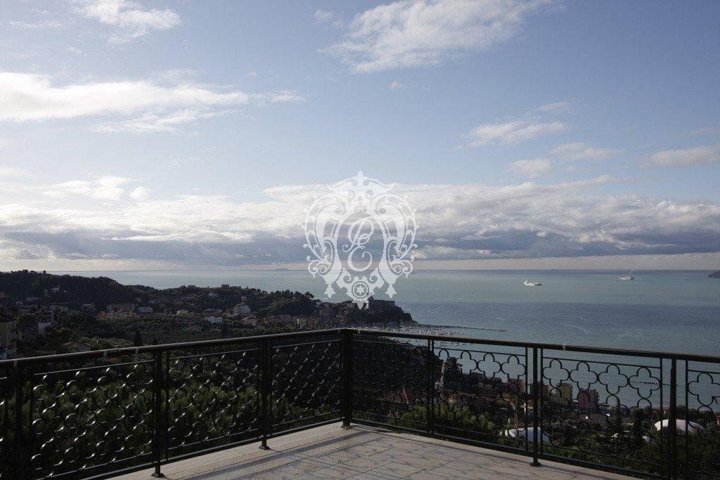 Вилла в Леричи, Италия, 500 м2 фото 5