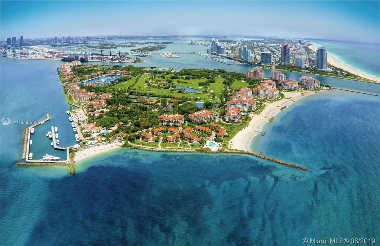 Квартира в Майами, США, 260 м2 фото 2