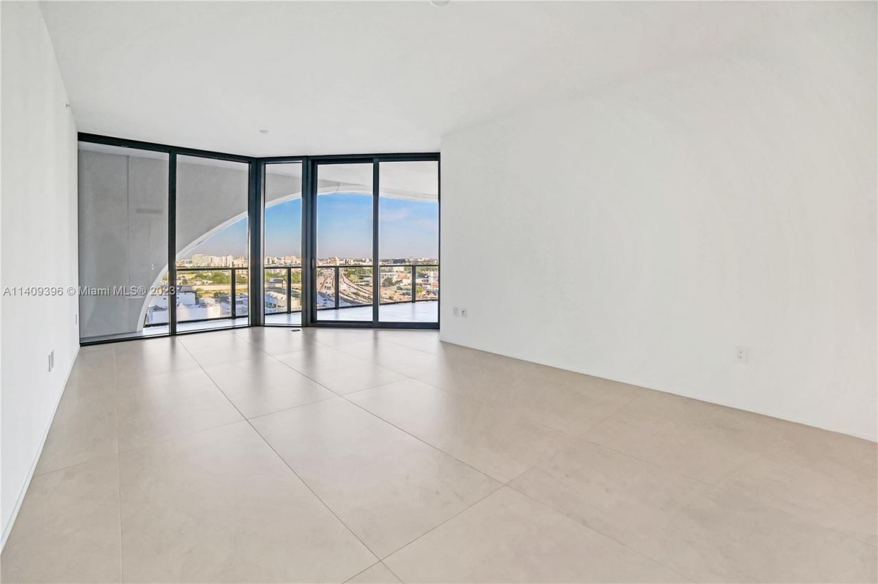 Квартира в Майами, США, 450 м2 фото 5