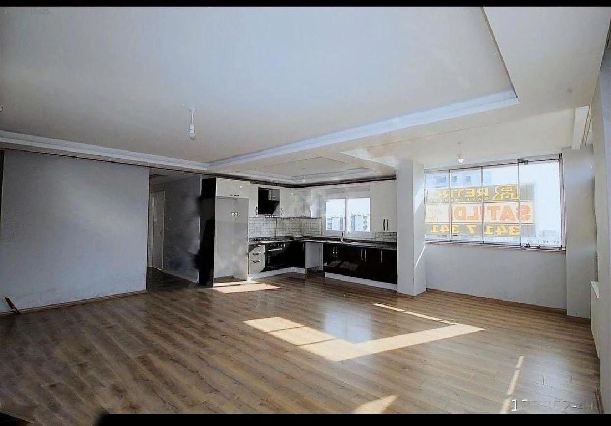 Квартира в Мерсине, Турция, 170 м2 фото 2