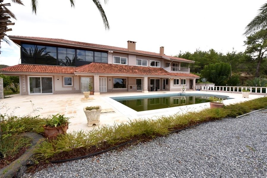 Вилла в Алании, Турция, 600 м2 фото 2