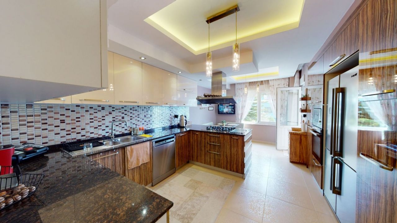 Квартира в Алании, Турция, 190 м2 фото 5