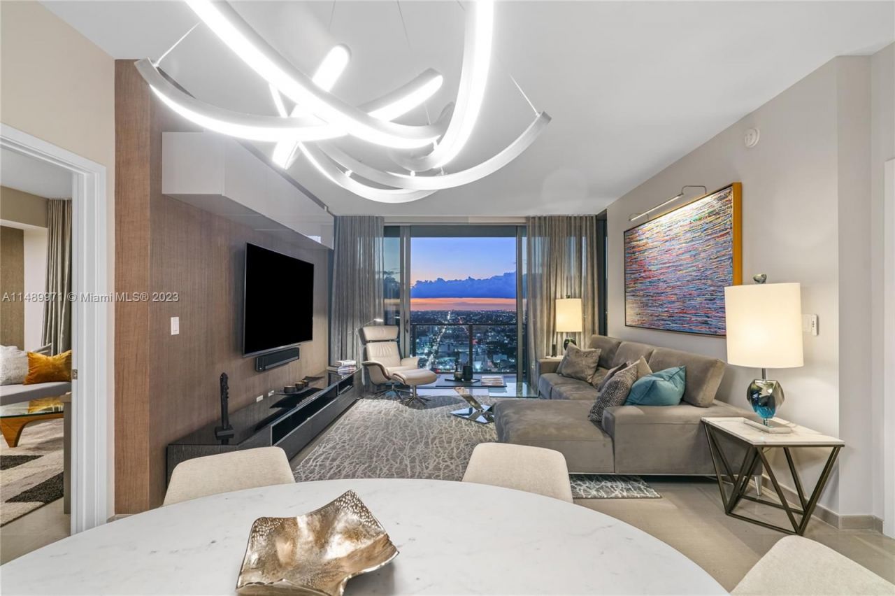 Квартира в Майами, США, 130 м2 фото 2