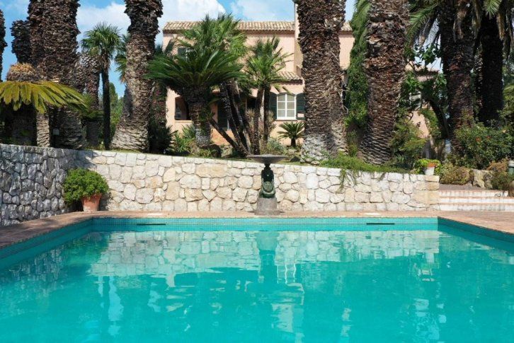 Вилла в Сан-Ремо, Италия, 880 м2 фото 2