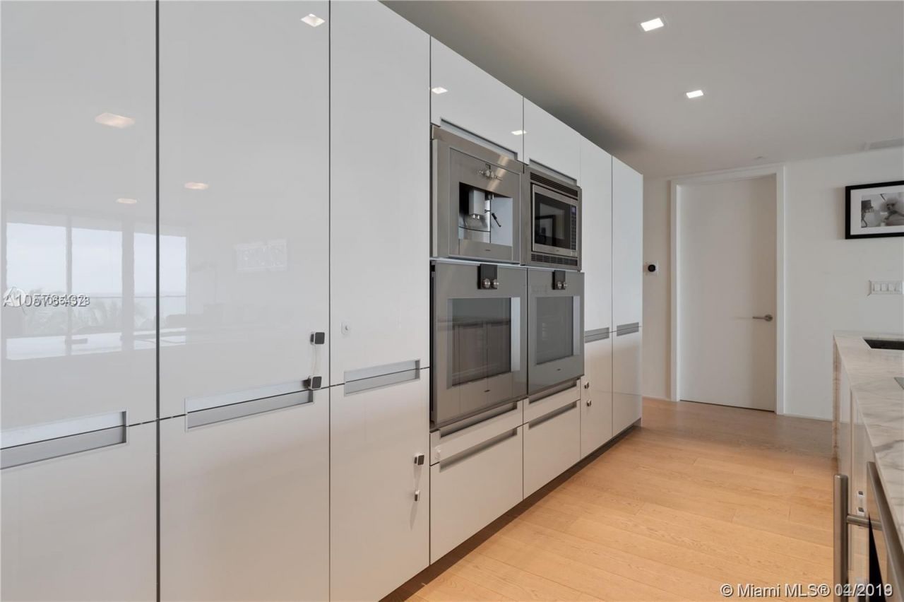 Квартира в Майами, США, 260 м2 фото 4