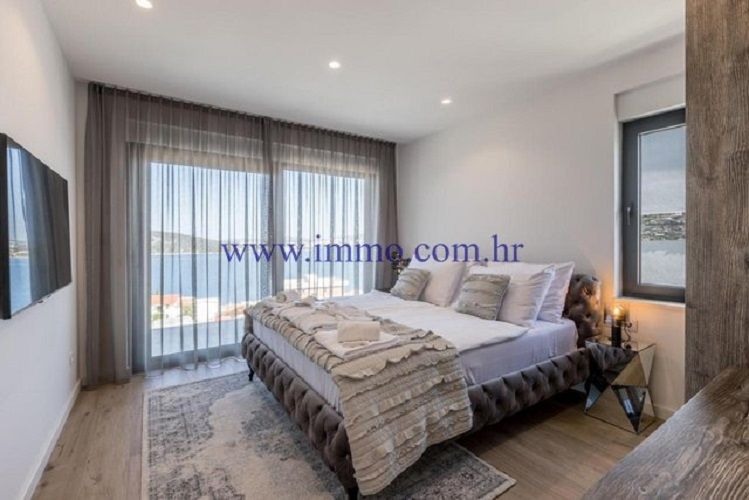 Вилла в Рогознице, Хорватия, 270 м2 фото 5