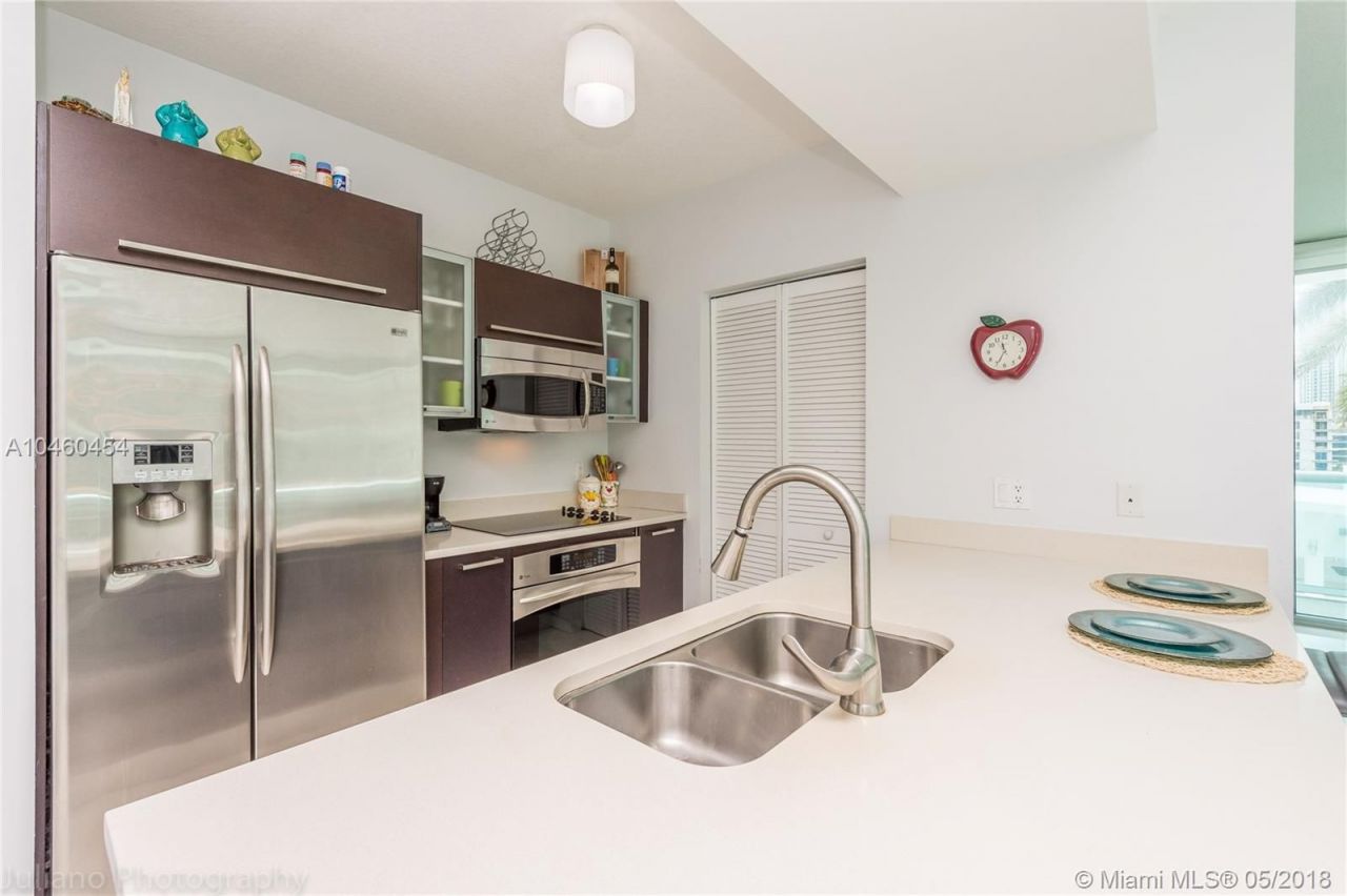 Квартира в Майами, США, 100 м2 фото 3