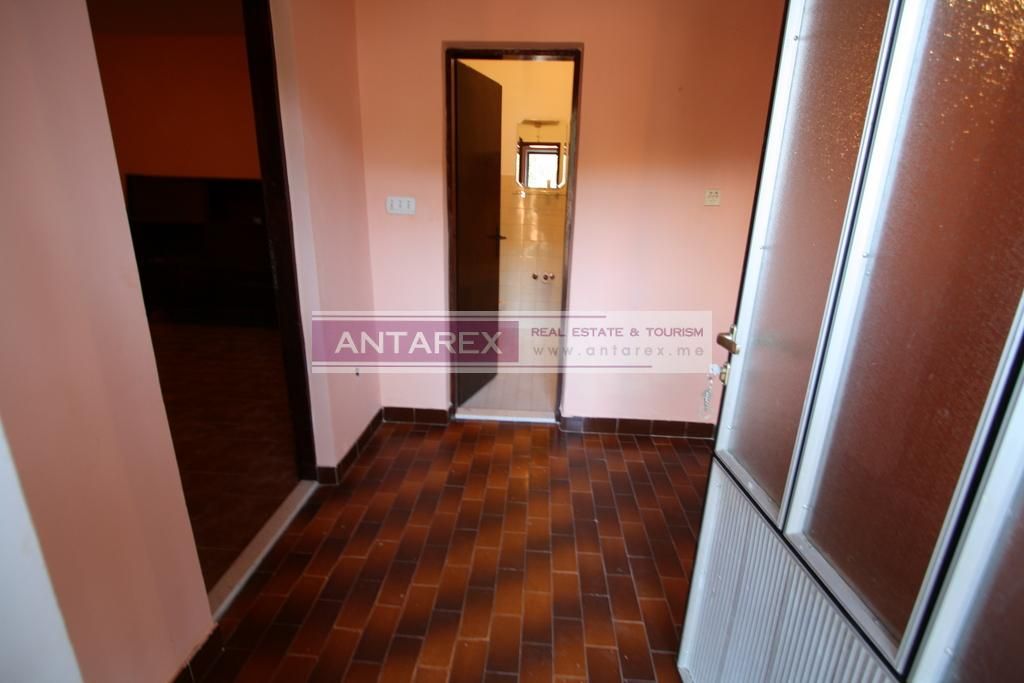 Апартаменты в Херцег-Нови, Черногория, 42 м2 фото 5